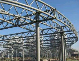 Vorfabrizierte Metallautoparkplatz-Dach-Binder, röhrenförmiger leichter Stahlstahlbinder Q235
